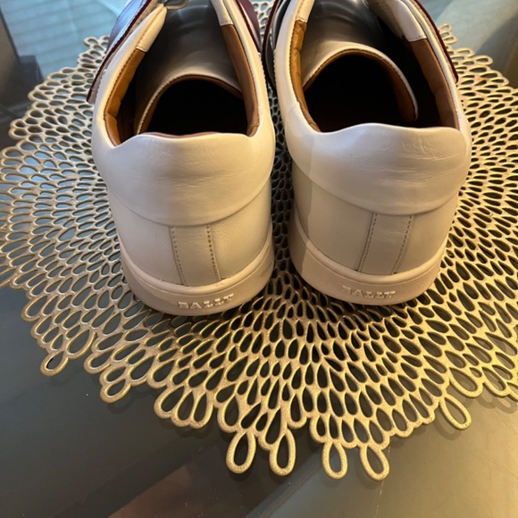 Mens Bally sneakers Velcro straps white and red size 10.5 - Picture 2 of 4